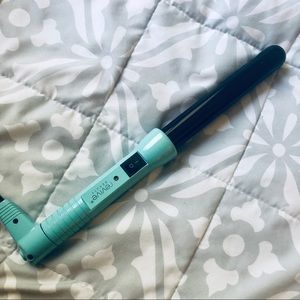 Revive Beauty 1” Curling Wand